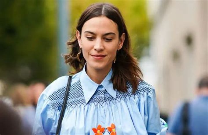 Alexa Chung Net worth: Biography, Age, Family & More details