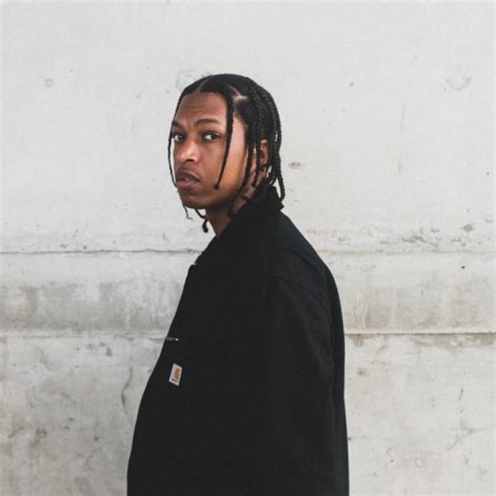 Mike Floss lyrics | LyricsMode.com