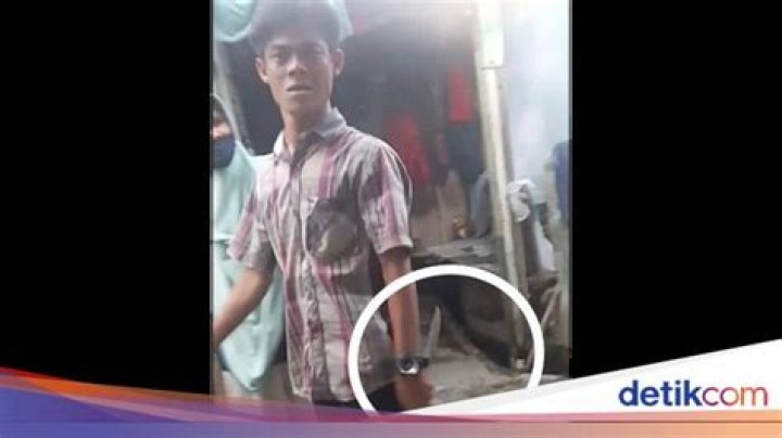 Viral Video Pria Ancam Wanita dengan Sajam, Pelaku Tak Terima Ditagih Utang