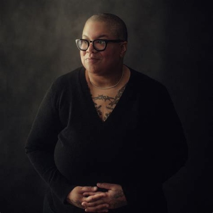 Samantha Irby Net Worth: Details About Dad, Shows, TV, Blog, Jokes, Book